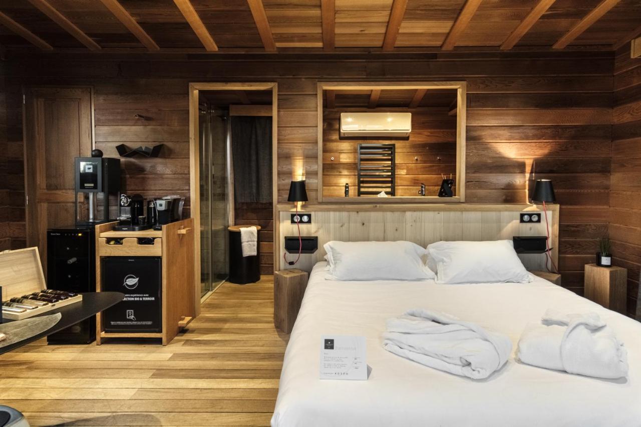 Le Domaine Des Pres Verts Suites & Chambres Avec Jacuzzi Privatif Jouey Exteriér fotografie