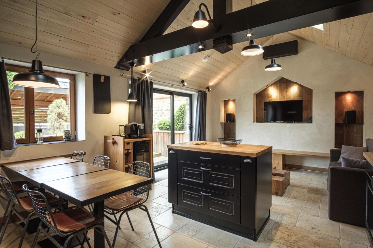 Le Domaine Des Pres Verts Suites & Chambres Avec Jacuzzi Privatif Jouey Exteriér fotografie