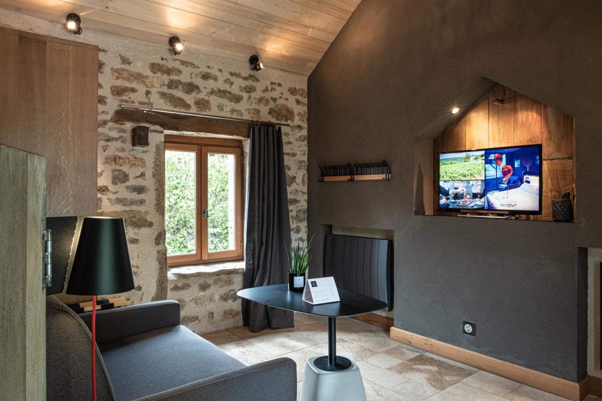 Le Domaine Des Pres Verts Suites & Chambres Avec Jacuzzi Privatif Jouey Pokoj fotografie